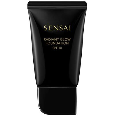 Sensai Fond de teint Éclat Radiant SPF10 #103-Beige Sable - Publicité Sensai Fond de teint Éclat Radiant SPF10 #103-Beige Sable - Publicité