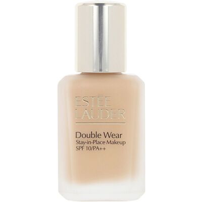 Estée Lauder Fond de teint longue tenue Double Wear SPF10 #3W2 - Publicité Estée Lauder Fond de teint longue tenue Double Wear SPF10 #3W2 - Publicité