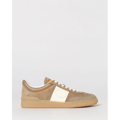 VALENTINO GARAVANI Baskets Homme couleur Kaki 45 - Publicité VALENTINO GARAVANI Baskets Homme couleur Kaki 45 - Publicité