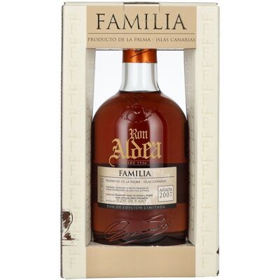 Ron Aldea FAMILIA Édition Limitée 2005 - Rhum vieux - Publicité Ron Aldea FAMILIA Édition Limitée 2005 - Rhum vieux - Publicité