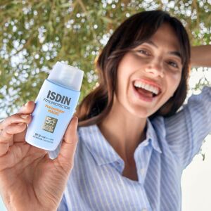 Isdin Fusion Water Magic Crème Solaire Ultra-Légère SPF50 50ml - Publicité Isdin Fusion Water Magic Crème Solaire Ultra-Légère SPF50 50ml - Publicité