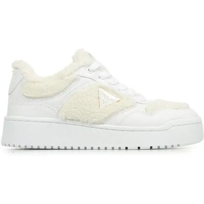 Baskets femme Guess Miram10 Blanc 36 - Publicité Baskets femme Guess Miram10 Blanc 36 - Publicité
