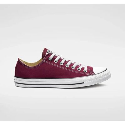 Baskets Converse Chuck Taylor All Star classic Rouge 44 - Publicité Baskets Converse Chuck Taylor All Star classic Rouge 44 - Publicité