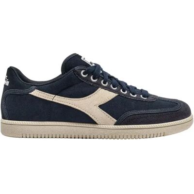 Baskets en daim Diadora Suede Noir 45 - Publicité Baskets en daim Diadora Suede Noir 45 - Publicité