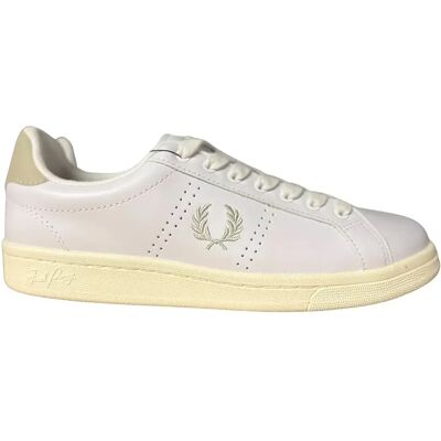 Sneakers Fred Perry Leather Blanc 44 - Publicité Sneakers Fred Perry Leather Blanc 44 - Publicité