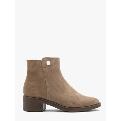 Bottines en daim femme Ryłko Bianka Gris 36 - Publicité Bottines en daim femme Ryłko Bianka Gris 36 - Publicité