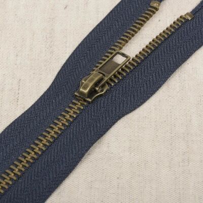 Fermeture éclair - MDC - n°5 - Métal séparable - 35 cm - Bleu marine Bleu - Publicité Fermeture éclair - MDC - n°5 - Métal séparable - 35 cm - Bleu marine Bleu - Publicité