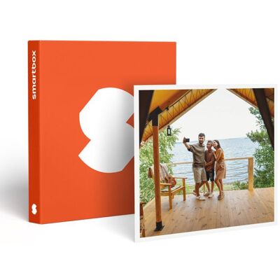 Coffret Cadeau SMARTBOX - Séjour insolite en famille - 1 nuit avec petit-déjeuner pour 3 ou 4 personnes - Publicité Coffret Cadeau SMARTBOX - Séjour insolite en famille - 1 nuit avec petit-déjeuner pour 3 ou 4 personnes - Publicité