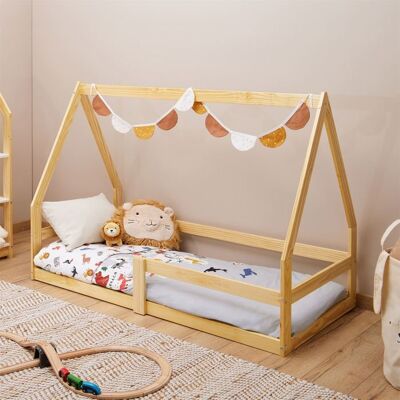 Idimex Lit cabane LUSIA 80x160 cm lit simple 1 place pour bébé ou enfant de type Montessori en pin massif à la finition naturelle Marron - Publicité Idimex Lit cabane LUSIA 80x160 cm lit simple 1 place pour bébé ou enfant de type Montessori en pin massif à la finition naturelle Marron - Publicité