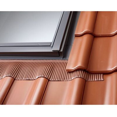 Raccord Rouge brun VELUX 55x78 cm pour tuile inférieure à 120mm - EDW CK02 0700C2 Rouge - Publicité Raccord Rouge brun VELUX 55x78 cm pour tuile inférieure à 120mm - EDW CK02 0700C2 Rouge - Publicité