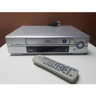 MAGNETOSCOPE LG VF28 LECTEUR K7 CASSETTE VIDEO VHS VCR PAL SECAM + TEL Gris - Publicité MAGNETOSCOPE LG VF28 LECTEUR K7 CASSETTE VIDEO VHS VCR PAL SECAM + TEL Gris - Publicité
