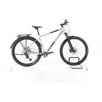 Vélo - Cube Attention SLX - gris - Vélo de ville et de trekking - Aluminium Reconditionné Gris - Publicité Vélo - Cube Attention SLX - gris - Vélo de ville et de trekking - Aluminium Reconditionné Gris - Publicité