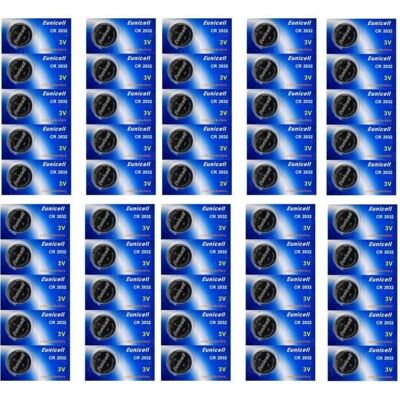 Lot de 50 piles CR2032 lithium 3 volt de marque Eunicell - Publicité Lot de 50 piles CR2032 lithium 3 volt de marque Eunicell - Publicité