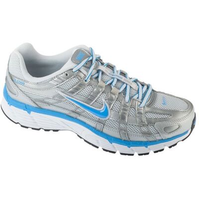 Baskets - NIKE - P-6000 - Argent/Blanc - Mesh respirant - Fermeture lacets Blanc - Publicité Baskets - NIKE - P-6000 - Argent/Blanc - Mesh respirant - Fermeture lacets Blanc - Publicité