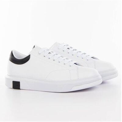 Basket Armani Exchange Homme Eagle Blanc cuir Blanc - Publicité Basket Armani Exchange Homme Eagle Blanc cuir Blanc - Publicité