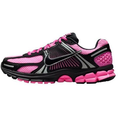 Basket Nike W Zoom Vomero 5 Nike Rose - Publicité Basket Nike W Zoom Vomero 5 Nike Rose - Publicité