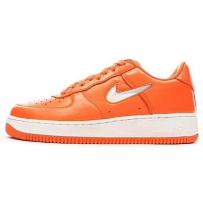 Baskets - Nike - AIR FORCE 1 LOW RETRO - Homme - Orange Blanc - Cuir - Lacets Orange - Publicité Baskets - Nike - AIR FORCE 1 LOW RETRO - Homme - Orange Blanc - Cuir - Lacets Orange - Publicité