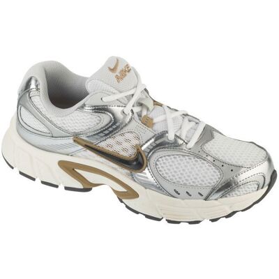 Baskets Homme - Blanc - Nike V5 RNR Blanc - Publicité Baskets Homme - Blanc - Nike V5 RNR Blanc - Publicité