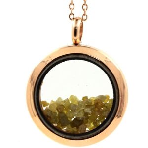 A BIJOUX Pierres et Minéraux. Collier Diamant vert jaune brut. Modèle Médaillon 25 mm. Couleur Or rose. Publicité A BIJOUX Pierres et Minéraux. Collier Diamant vert jaune brut. Modèle Médaillon 25 mm. Couleur Or rose. Publicité