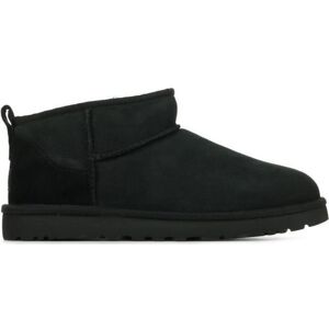 Boots UGG Classic Ultra - Homme - Cuir - Noir - Tige en peau de mouton double face de 17 mm Noir - Publicité Boots UGG Classic Ultra - Homme - Cuir - Noir - Tige en peau de mouton double face de 17 mm Noir - Publicité