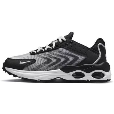 Baskets Nike Air Max TW - Noir - Respirantes, Durables, Design Iconique - Publicité Baskets Nike Air Max TW - Noir - Respirantes, Durables, Design Iconique - Publicité