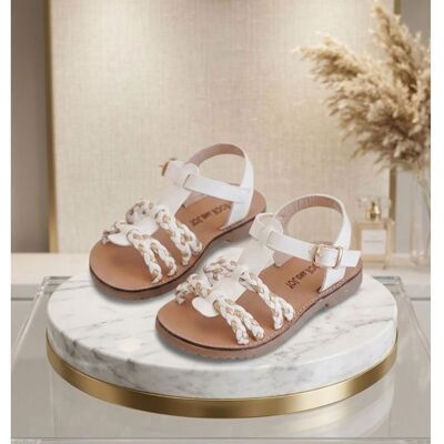 2014.JEWELYR.LUXE Chaussures - Sandales - Fille - Cuir - Blanc - Doré – Tressées - Fermeture Boucle - du 26 au 30 Blanc - Publicité 2014.JEWELYR.LUXE Chaussures - Sandales - Fille - Cuir - Blanc - Doré – Tressées - Fermeture Boucle - du 26 au 30 Blanc - Publicité