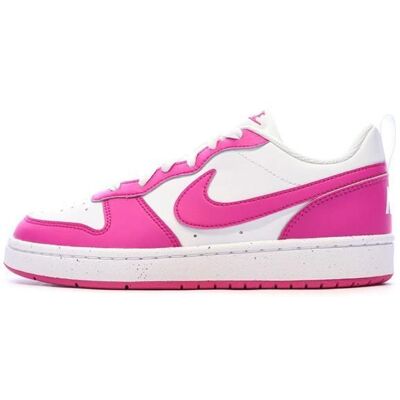 Baskets Blanches/Roses Fille Nike Court Borough Rose - Publicité Baskets Blanches/Roses Fille Nike Court Borough Rose - Publicité