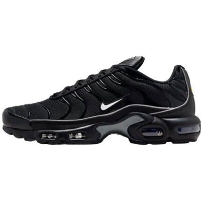 Basket Nike Air Max Plus TN Reflective Nike Noir - Publicité Basket Nike Air Max Plus TN Reflective Nike Noir - Publicité