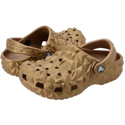 Sabot Crocs Classic Geometric Clog Bronze – Style audacieux et confort légendaire Blanc - Publicité Sabot Crocs Classic Geometric Clog Bronze – Style audacieux et confort légendaire Blanc - Publicité