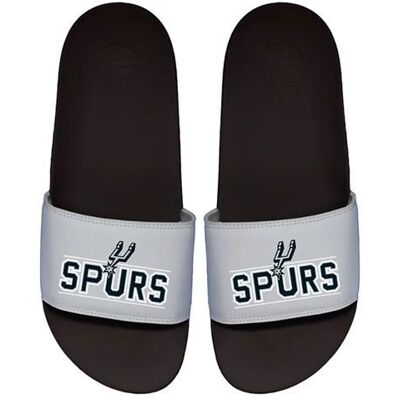 ISLIDE Claquettes San Antonio Spurs Two Tone - Publicité ISLIDE Claquettes San Antonio Spurs Two Tone - Publicité