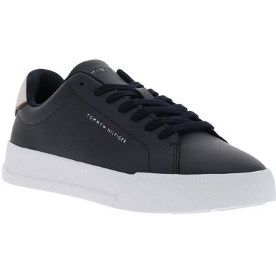 Tommy Hilfiger Tennis en cuir bleu marine à lacets avec semelle à talon plat Bleu - Publicité Tommy Hilfiger Tennis en cuir bleu marine à lacets avec semelle à talon plat Bleu - Publicité