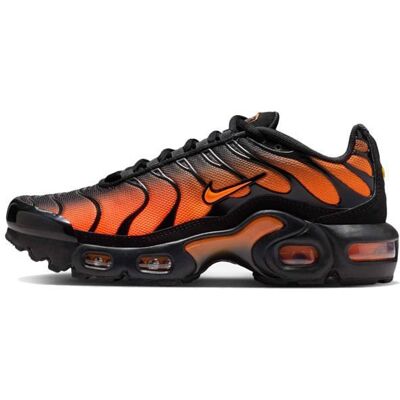 Basket Nike Air Max Plus GS TN Nike Noir - Publicité Basket Nike Air Max Plus GS TN Nike Noir - Publicité