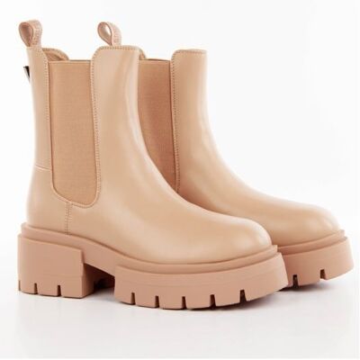Bottine Guess Femme Charlotte Beige Simili Cuir Beige - Publicité Bottine Guess Femme Charlotte Beige Simili Cuir Beige - Publicité