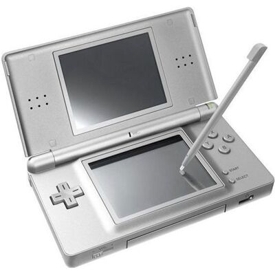 Nintendo Console DS lite Silver Gris - Publicité Nintendo Console DS lite Silver Gris - Publicité