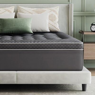 Surmatelas Novilla 180x200 cm - Épaisseur 3 cm - Matelassé Déperlant Effet Duvet - Bonnet Extensible 30 cm - Gris - Publicité Surmatelas Novilla 180x200 cm - Épaisseur 3 cm - Matelassé Déperlant Effet Duvet - Bonnet Extensible 30 cm - Gris - Publicité