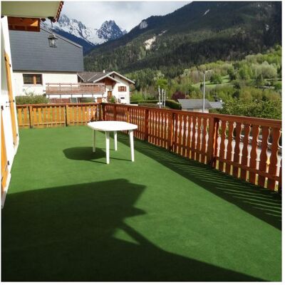 DECOWEB Moquette extérieur sur plots - Terrasse et Balcon - Vert - 2m x 15m Vert - Publicité DECOWEB Moquette extérieur sur plots - Terrasse et Balcon - Vert - 2m x 15m Vert - Publicité