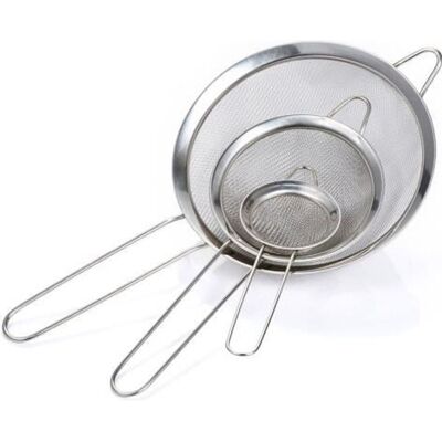 GWHOLE Lot de 3 Passoires mailles fines avec Poignée Tamis de Cuisine - 7cm 12cm et 18cm - Publicité GWHOLE Lot de 3 Passoires mailles fines avec Poignée Tamis de Cuisine - 7cm 12cm et 18cm - Publicité