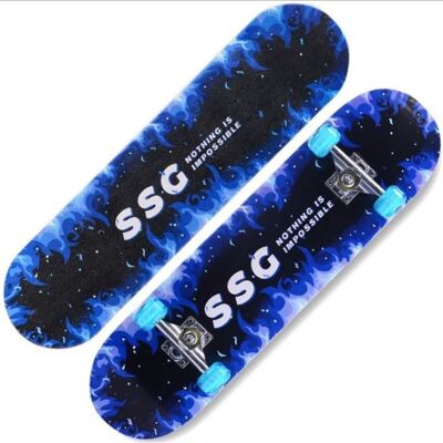Skateboard 79x20cm avec 4 Roues en PU Lumières LED Design Rétro pour Enfants Adolescents Jeunes Débutants Noir - Publicité Skateboard 79x20cm avec 4 Roues en PU Lumières LED Design Rétro pour Enfants Adolescents Jeunes Débutants Noir - Publicité