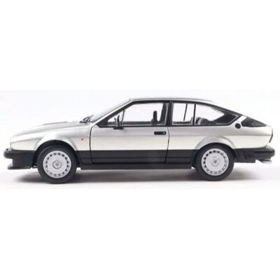 Voiture miniature - SOLIDO - Alfa Romeo GTV6 1984 - Silver - 1/18 - Métal monté - Publicité Voiture miniature - SOLIDO - Alfa Romeo GTV6 1984 - Silver - 1/18 - Métal monté - Publicité