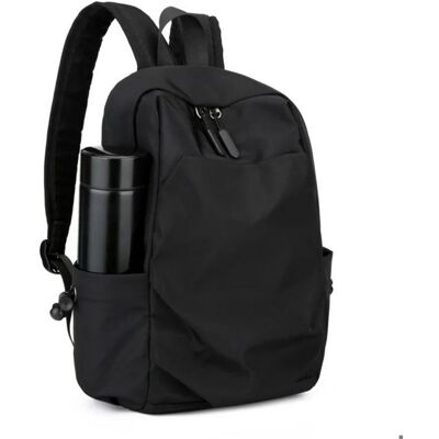 AUCUNELY Mini sac à dos pour homme imperméable léger Oxford de voyage résistant à lusure couleur unie petit sac décole à bandoul Noir - Publicité AUCUNELY Mini sac à dos pour homme imperméable léger Oxford de voyage résistant à lusure couleur unie petit sac décole à bandoul Noir - Publicité