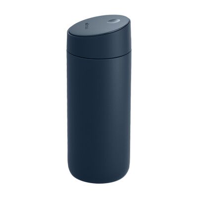 Mug isotherme Fellow Carter Slide Stone Blue, 473 ml - Publicité Mug isotherme Fellow Carter Slide Stone Blue, 473 ml - Publicité