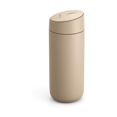 Mug isotherme Fellow Carter Slide Sand Dune - 473 ml, crème - Publicité Mug isotherme Fellow Carter Slide Sand Dune - 473 ml, crème - Publicité