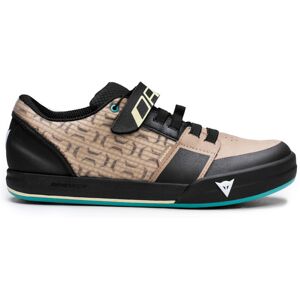 Dainese - Hg Acto Pro - Chaussures - Unisex - Beige - 47 - Publicité Dainese - Hg Acto Pro - Chaussures - Unisex - Beige - 47 - Publicité