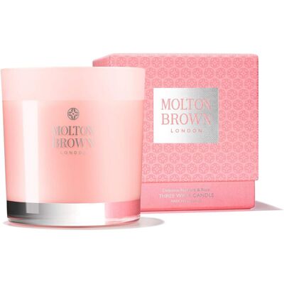 Molton Brown Rhubarbe & Rose - Bougie 480 g - 3 Mèches - Publicité Molton Brown Rhubarbe & Rose - Bougie 480 g - 3 Mèches - Publicité