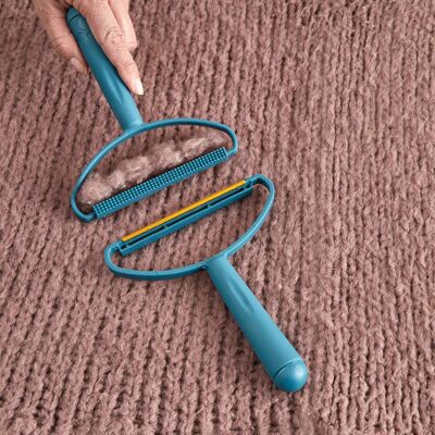 Becquet Brosse Anti-peluches et Anti-poils Bleu TIKA Taille unique unisex - Publicité Becquet Brosse Anti-peluches et Anti-poils Bleu TIKA Taille unique unisex - Publicité