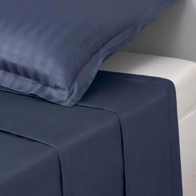 3S. x Tertio Drap plat uni satin de coton - Bleu - Indigo 240 x 300 cm unisex - Publicité 3S. x Tertio Drap plat uni satin de coton - Bleu - Indigo 240 x 300 cm unisex - Publicité