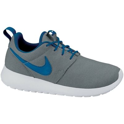 Chaussures de training grises Nike 37 male - Publicité Chaussures de training grises Nike 37 male - Publicité