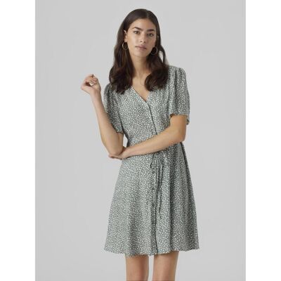 Vero Moda Robe court col en v manches larges manches courtes vert Zola XS female - Publicité Vero Moda Robe court col en v manches larges manches courtes vert Zola XS female - Publicité