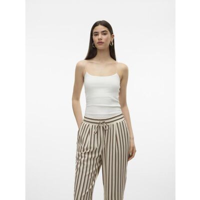 Vero Moda Top court col rond sans manches blanc en coton Ida XS female - Publicité Vero Moda Top court col rond sans manches blanc en coton Ida XS female - Publicité