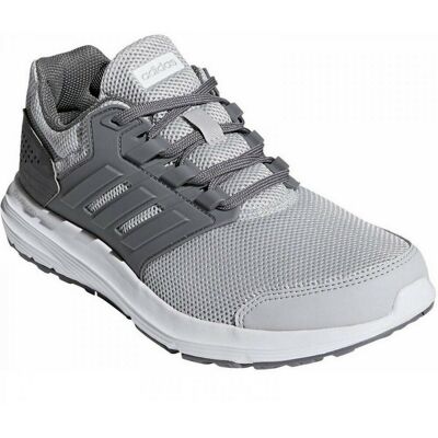 Adidas Baskets grises bandes grises foncées 38 male - Publicité Adidas Baskets grises bandes grises foncées 38 male - Publicité